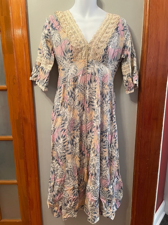 Kemi Dresses & Skirts - KEMI Crochet Trim Tropical Boho Hippie Coastal Maxi Vneck Lightweight Dress